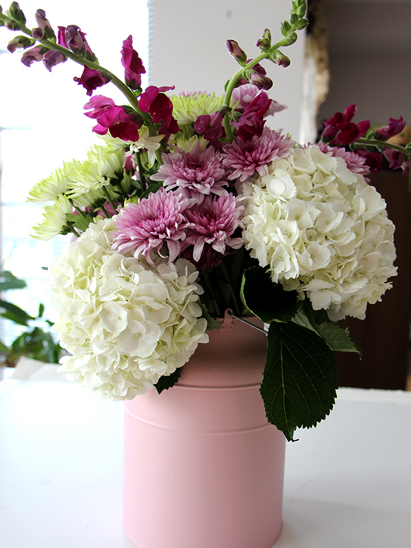 DIY Mother's Day Floral Arrangement - 29Secrets
